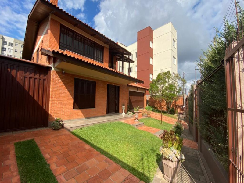 Casa à venda com 5 quartos, 261m² - Foto 2