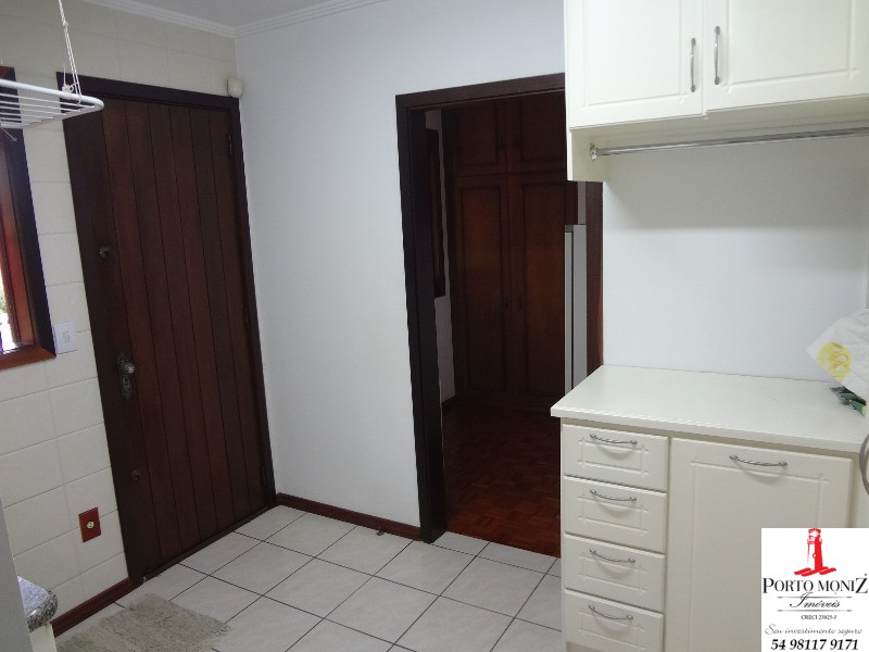 Casa à venda com 5 quartos, 261m² - Foto 13