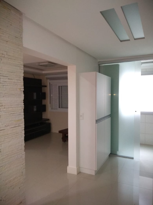 Apartamento à venda com 2 quartos, 67m² - Foto 15