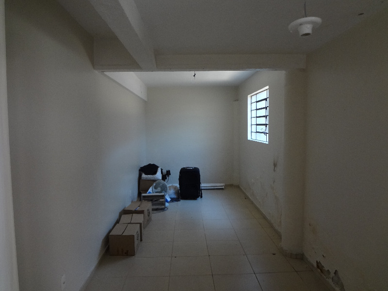 Casa à venda com 3 quartos, 340m² - Foto 16