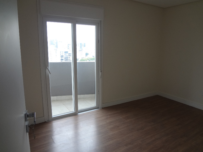 Apartamento à venda com 2 quartos, 77m² - Foto 34