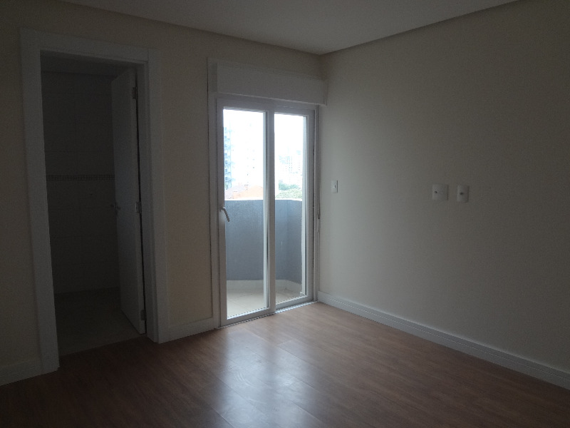 Apartamento à venda com 2 quartos, 77m² - Foto 47