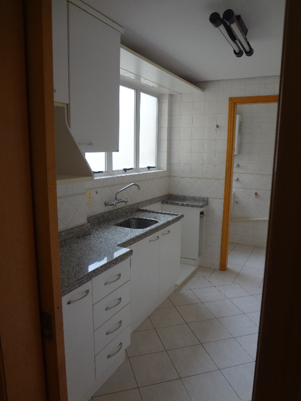 Apartamento à venda com 2 quartos, 60m² - Foto 7