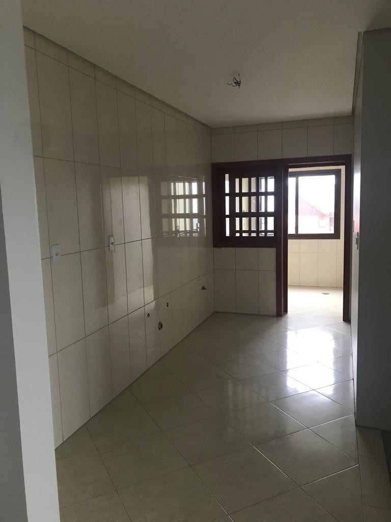 Apartamento à venda com 2 quartos, 85m² - Foto 2