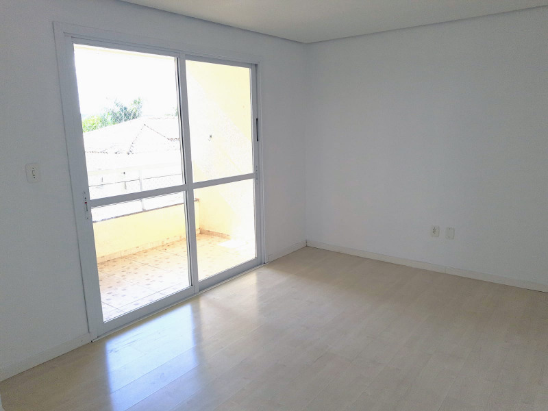 Apartamento à venda com 2 quartos, 68m² - Foto 4