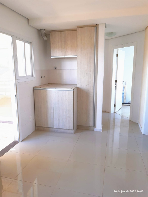 Apartamento à venda com 2 quartos, 68m² - Foto 8