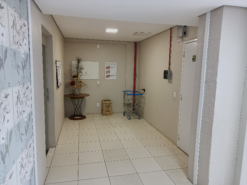 Apartamento à venda com 2 quartos, 45m² - Foto 21