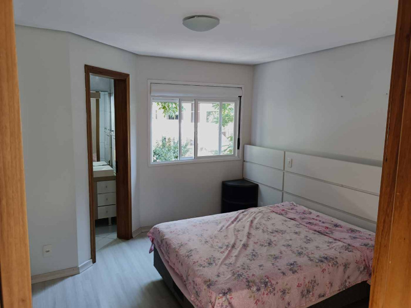 Apartamento à venda com 3 quartos, 127m² - Foto 17