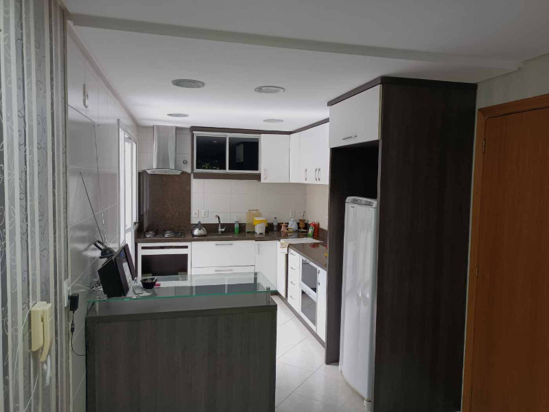 Apartamento à venda com 3 quartos, 127m² - Foto 3