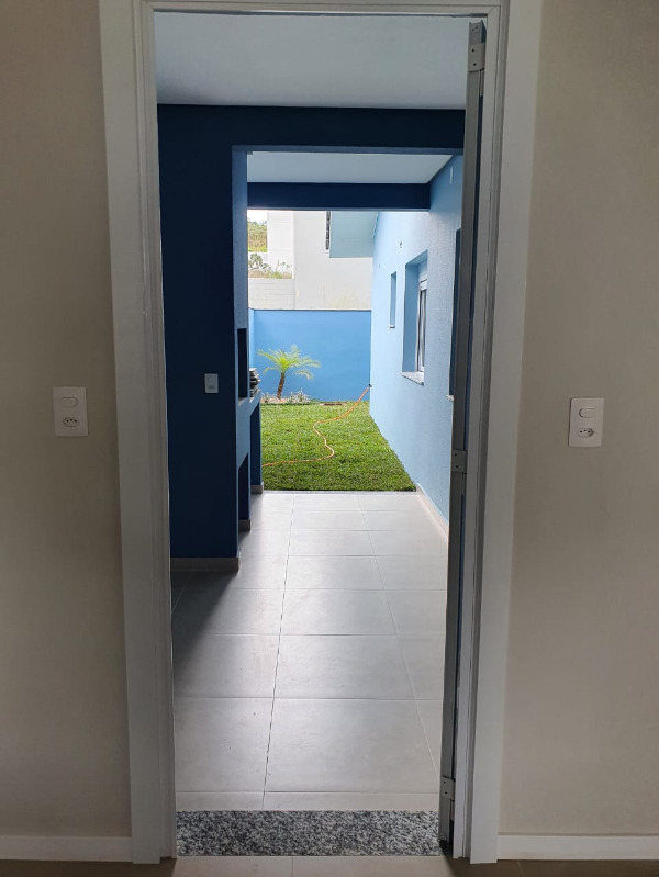 Casa à venda com 3 quartos, 105m² - Foto 18