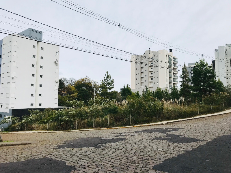 Terreno à venda, 843m² - Foto 1