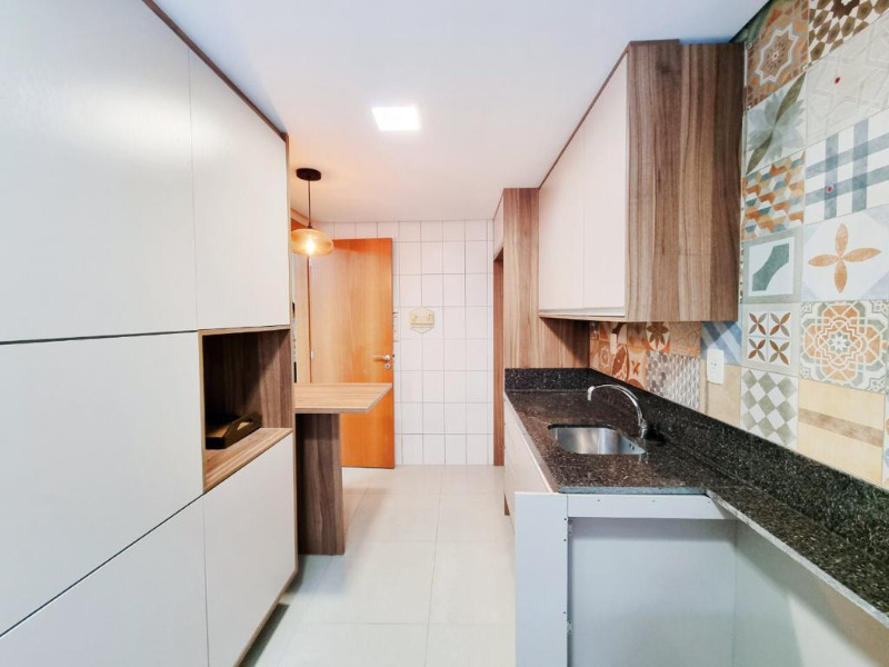 Apartamento à venda com 3 quartos, 92m² - Foto 15