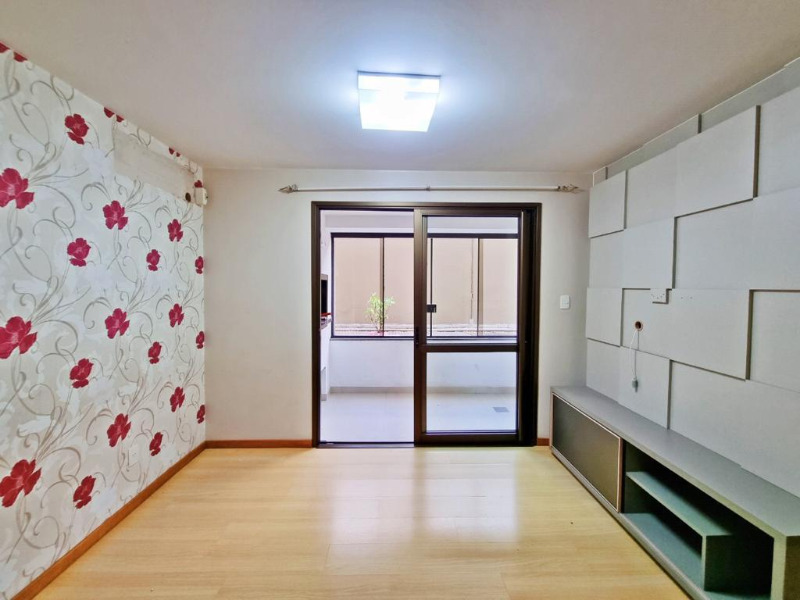 Apartamento à venda com 3 quartos, 92m² - Foto 19