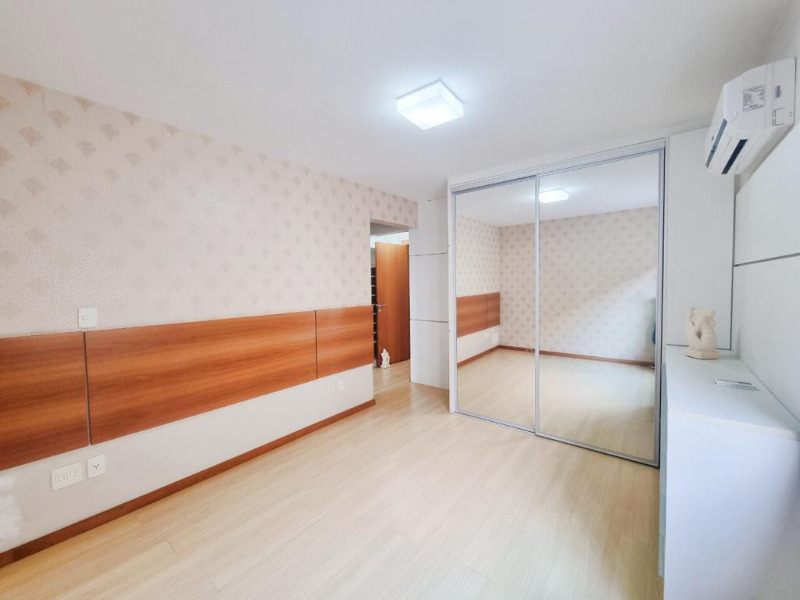 Apartamento à venda com 3 quartos, 92m² - Foto 3