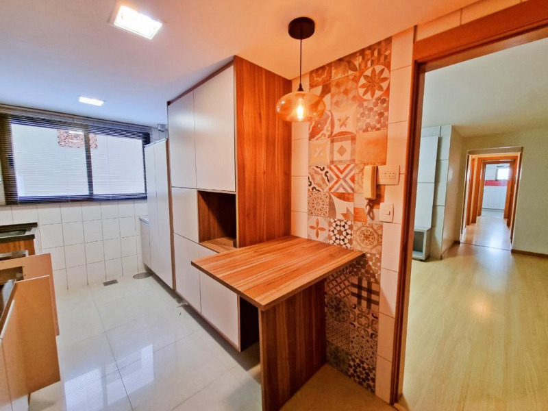 Apartamento à venda com 3 quartos, 92m² - Foto 6