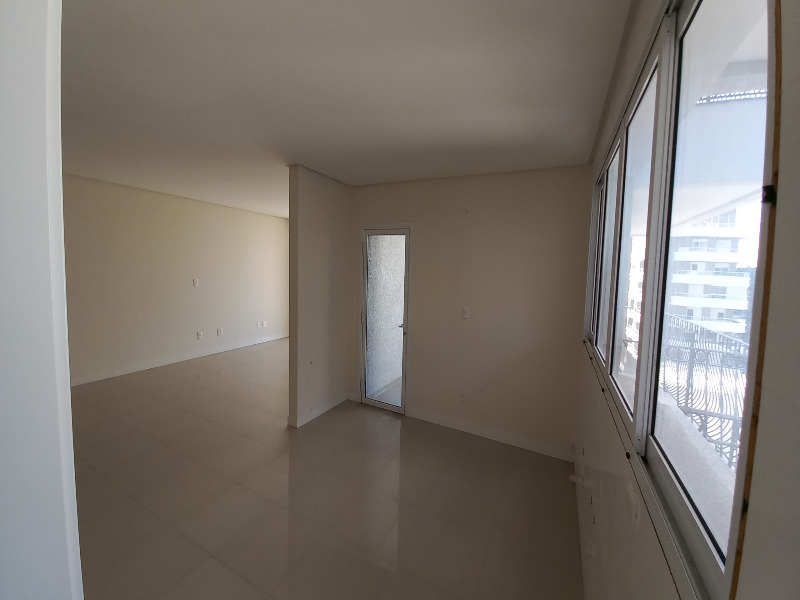 Apartamento à venda com 3 quartos, 184m² - Foto 28