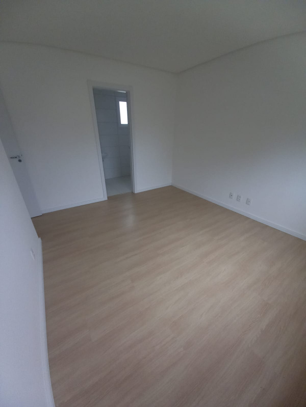 Apartamento à venda com 3 quartos, 74m² - Foto 4