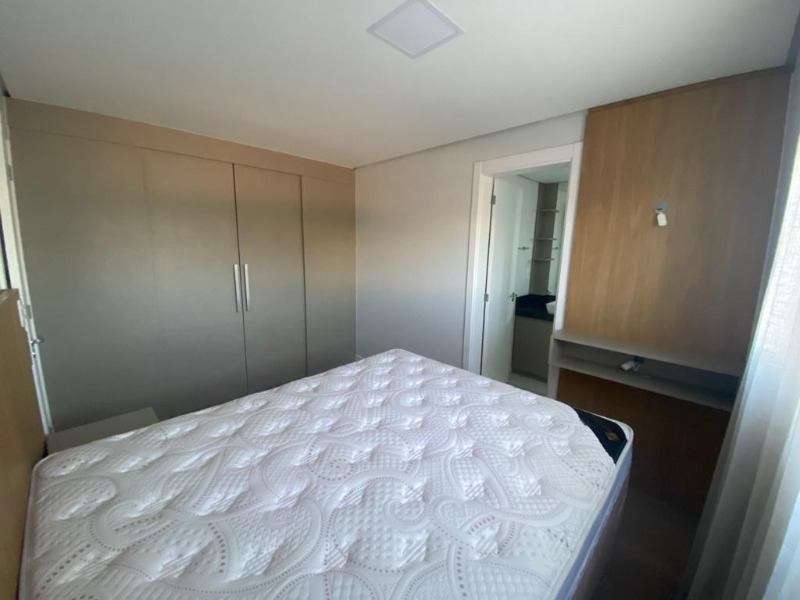 Apartamento à venda com 2 quartos, 67m² - Foto 28