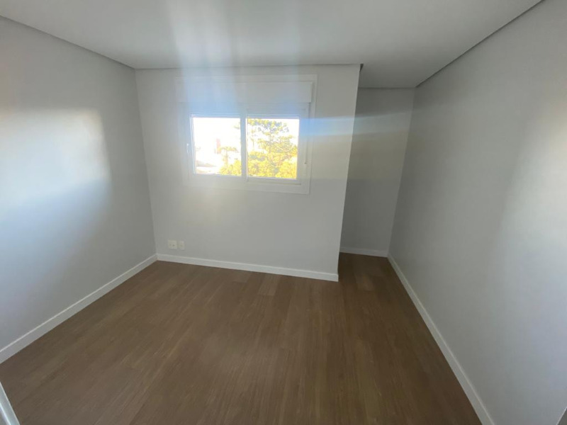 Apartamento à venda com 2 quartos, 67m² - Foto 14