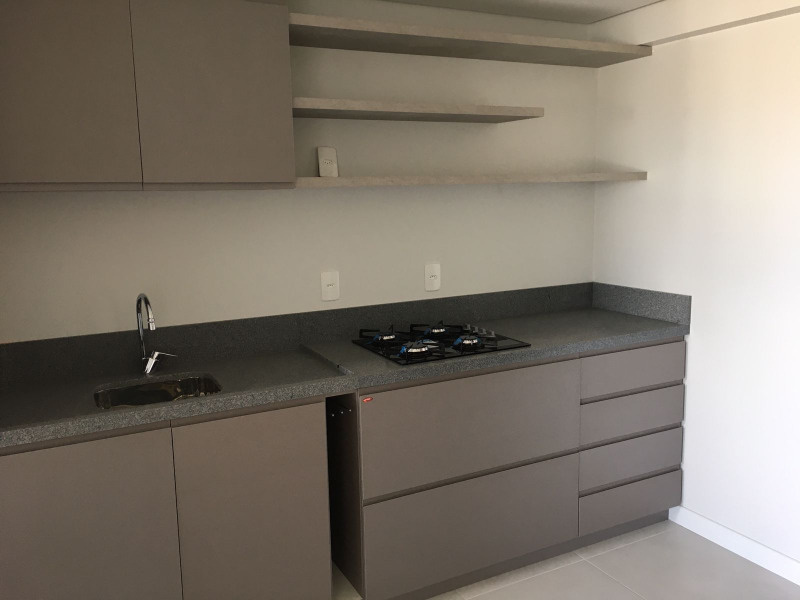 Apartamento à venda com 2 quartos, 67m² - Foto 46