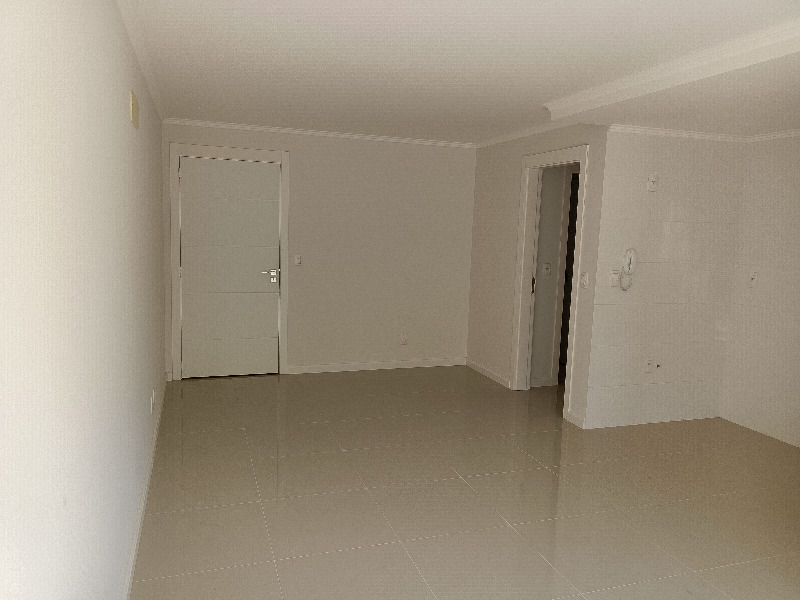 Apartamento à venda com 2 quartos, 72m² - Foto 4