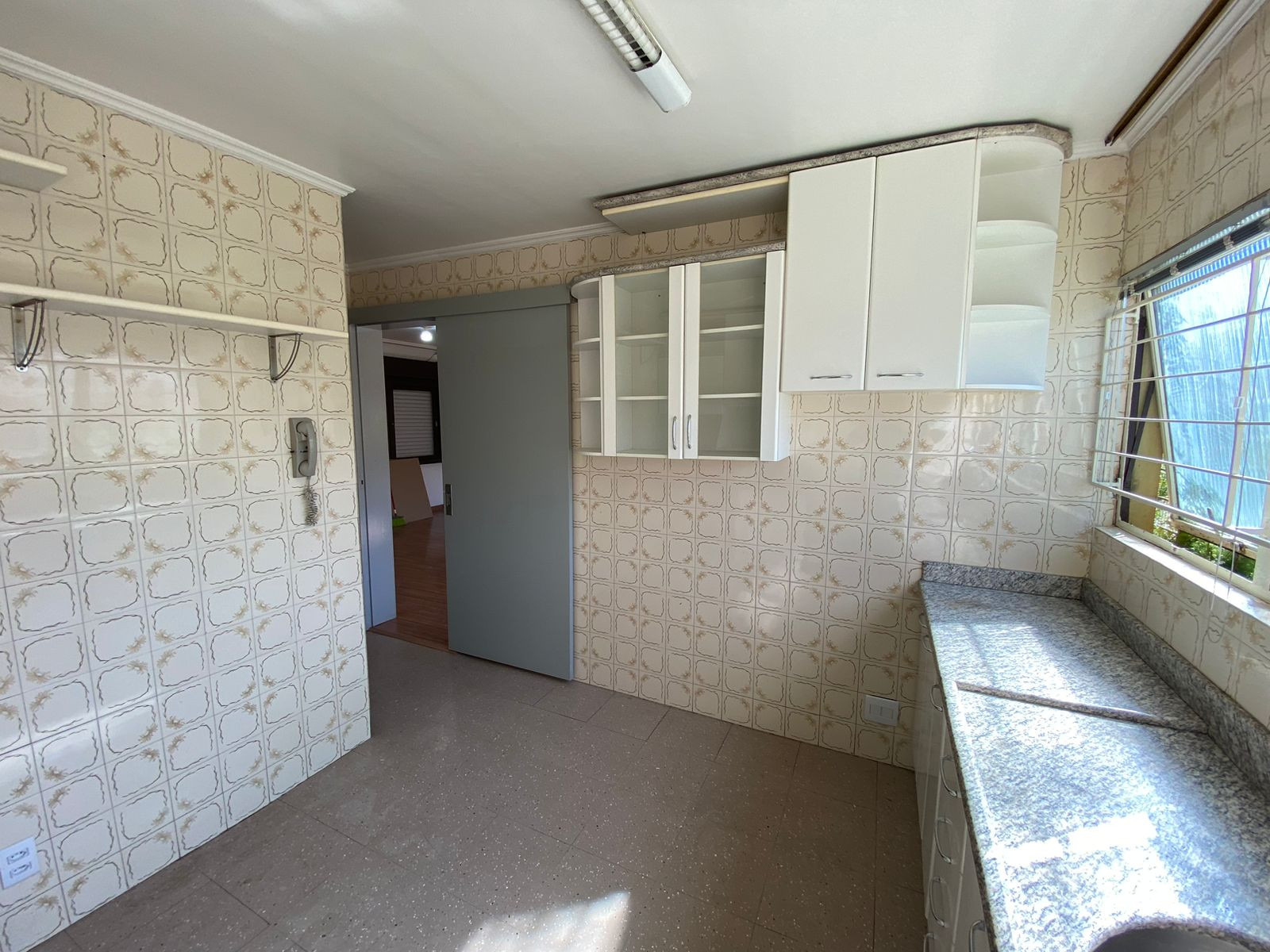 Apartamento à venda com 3 quartos, 100m² - Foto 12