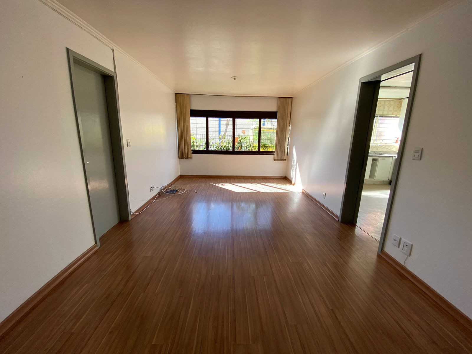 Apartamento à venda com 3 quartos, 100m² - Foto 3