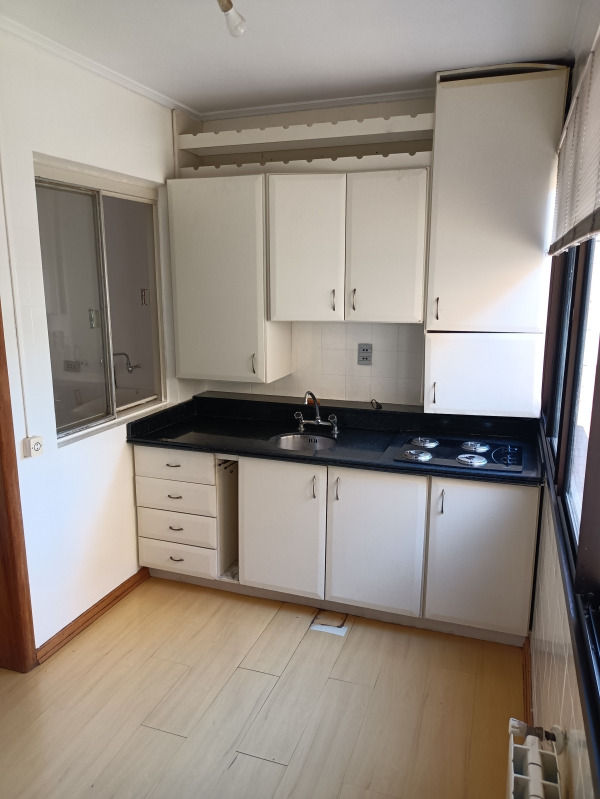 Apartamento à venda com 2 quartos, 80m² - Foto 18