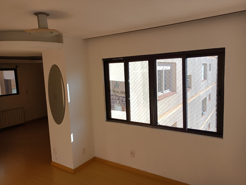 Apartamento à venda com 2 quartos, 80m² - Foto 3