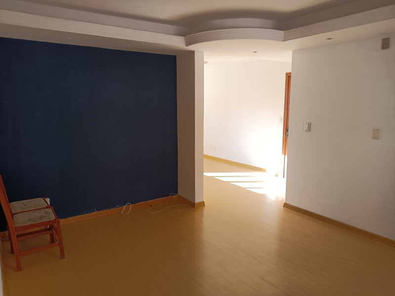 Apartamento à venda com 2 quartos, 80m² - Foto 7