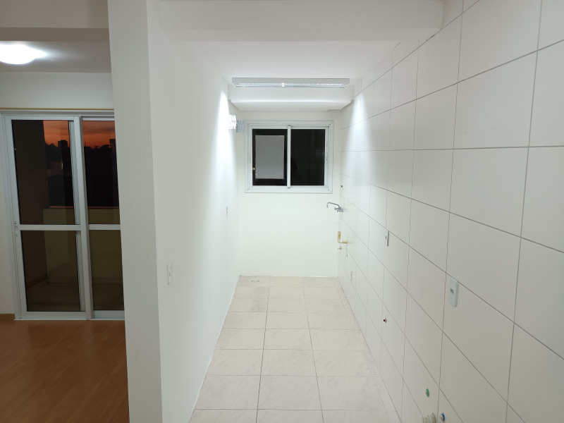 Apartamento à venda com 2 quartos, 60m² - Foto 12