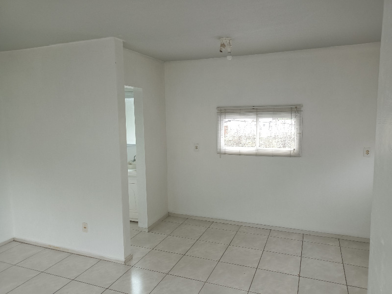 Casa à venda com 2 quartos, 71m² - Foto 26