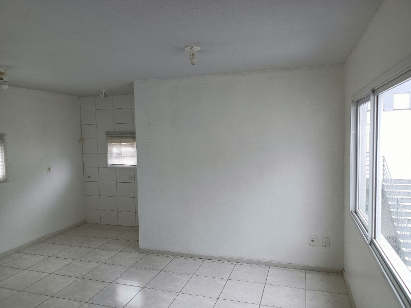 Casa à venda com 2 quartos, 71m² - Foto 24