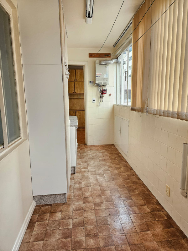 Apartamento à venda com 3 quartos, 127m² - Foto 6