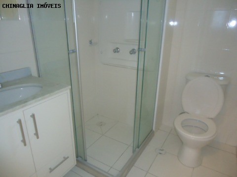 Apartamento para alugar com 3 quartos, 77m² - Foto 2