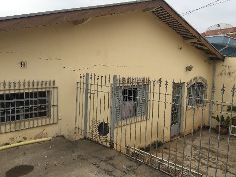 Casa, 3 quartos, 220 m² - Foto 1