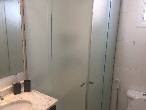 Apartamento para alugar com 3 quartos, 77m² - Foto 11