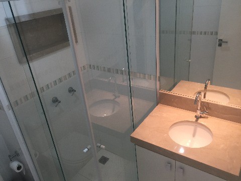 Apartamento para alugar com 2 quartos, 64m² - Foto 29