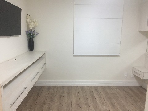 Apartamento para alugar com 2 quartos, 64m² - Foto 44