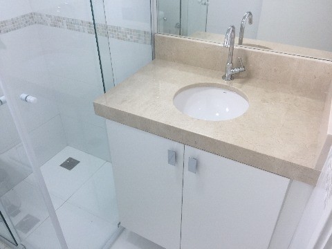 Apartamento para alugar com 2 quartos, 64m² - Foto 46