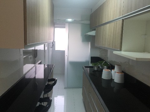 Apartamento para alugar com 2 quartos, 64m² - Foto 84