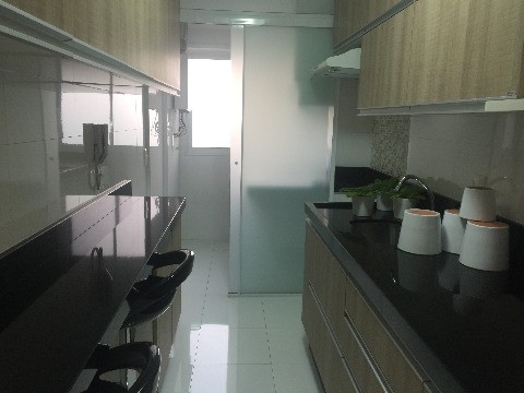 Apartamento para alugar com 2 quartos, 64m² - Foto 99