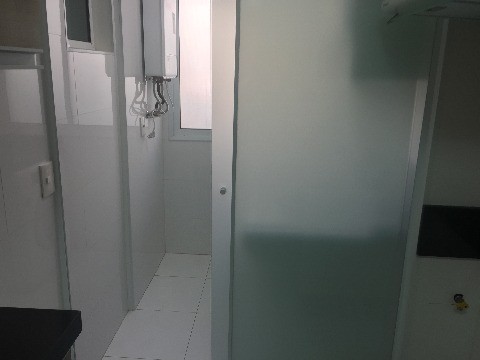 Apartamento para alugar com 2 quartos, 64m² - Foto 113