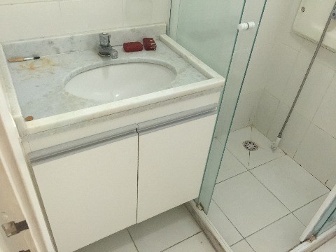 Apartamento à venda com 2 quartos, 64m² - Foto 9