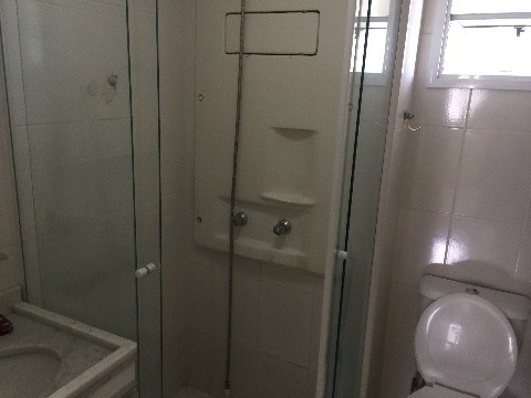 Apartamento à venda com 2 quartos, 64m² - Foto 11