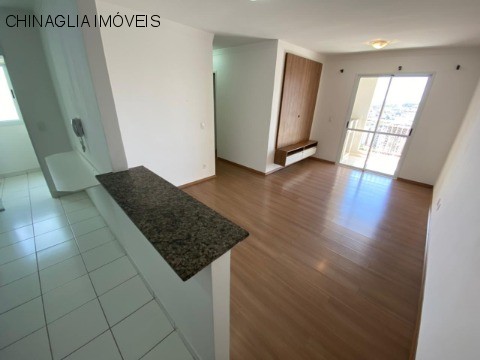 Apartamento para alugar com 3 quartos, 77m² - Foto 3