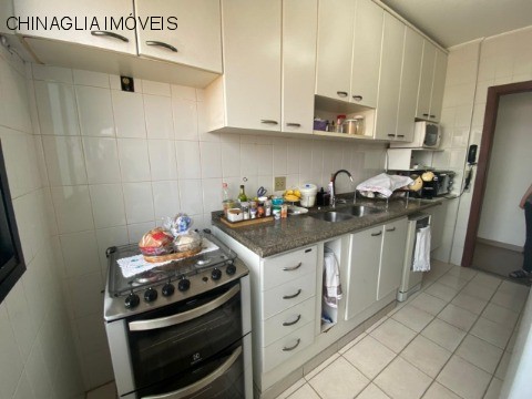 Apartamento à venda com 3 quartos, 96m² - Foto 3