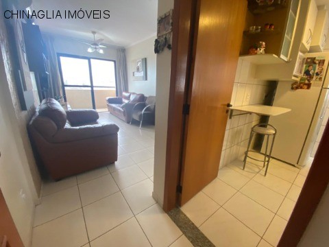 Apartamento à venda com 3 quartos, 80m² - Foto 2