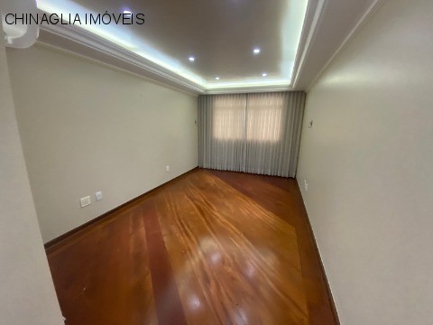 Casa à venda com 4 quartos, 340m² - Foto 5