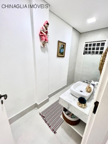 Casa à venda com 3 quartos, 230m² - Foto 9